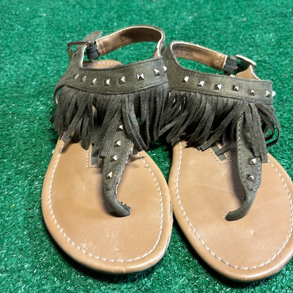 new directions Shoes - Sandals with fringe